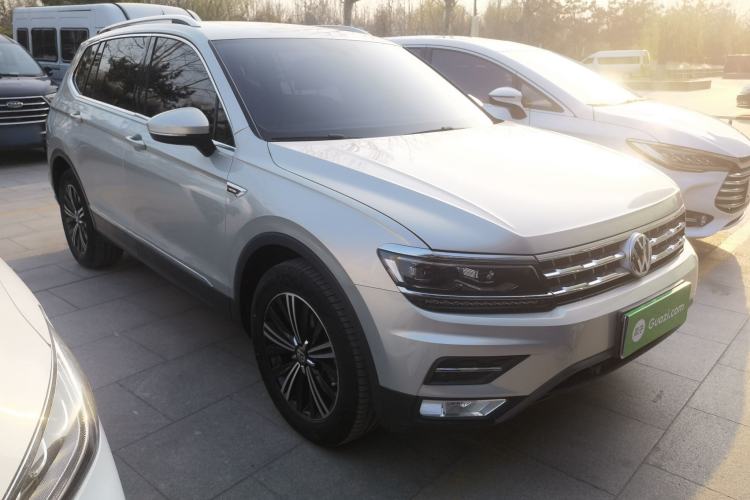 Used Volkswagen Tiguan L 2018 380TSI Automatic All-Wheel Drive Luxury Edition Exterior 1