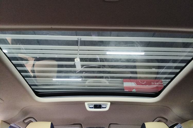 Used Mercedes-Benz V-Class 2018 V 260 Avantgarde Edition China VI