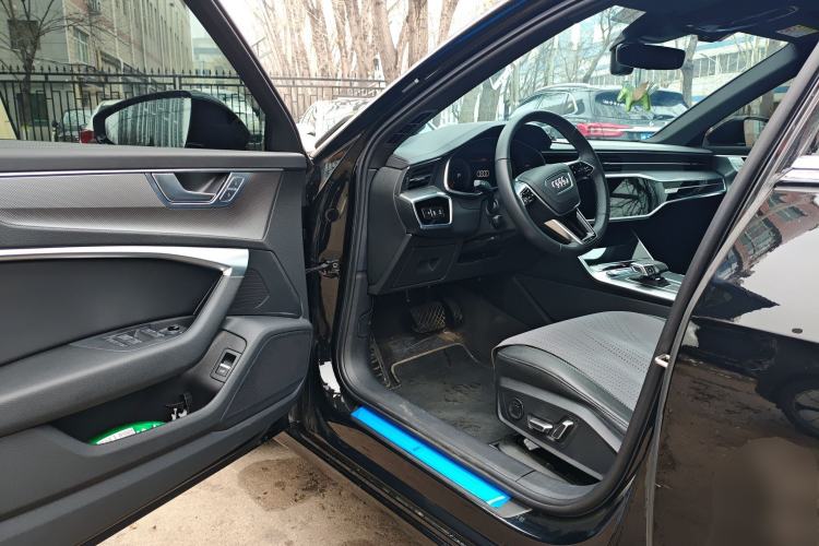 Used Audi A6L 2024 40 TFSI Luxury Dynamic Edition Driver Seat