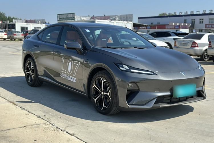 Used Deepal L07 2024 230Max Qiankun Intelligent Driving ADS SE Range-Extended Version