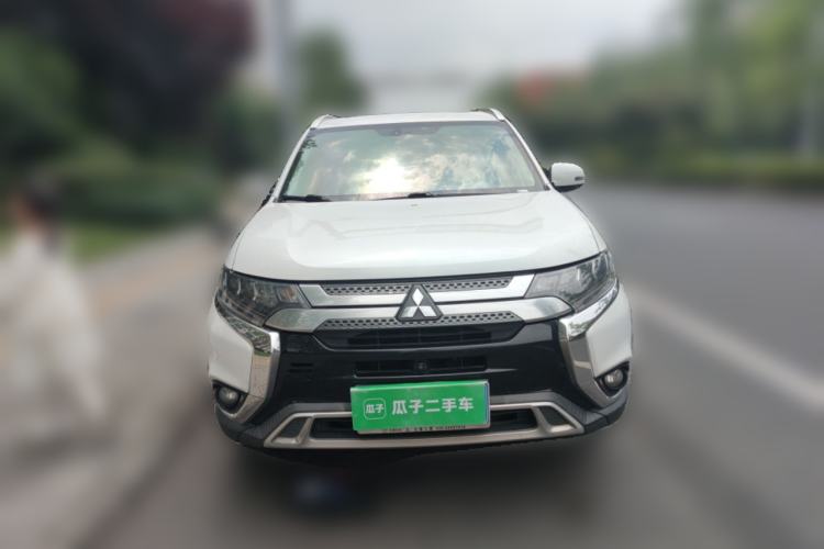 Used Mitsubishi Outlander 2020 2.4L 4x4 Zhi Xiang Edition 5 Seats