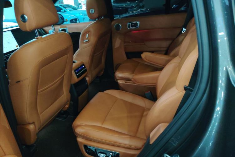 Used Li Auto L8 2023 Pro Model
