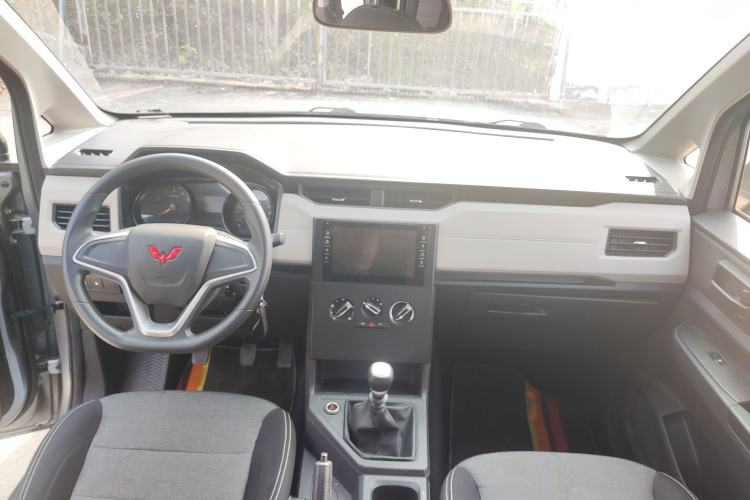 Used Wuling Zhengcheng 2021 1.5T Manual Comfort Version
