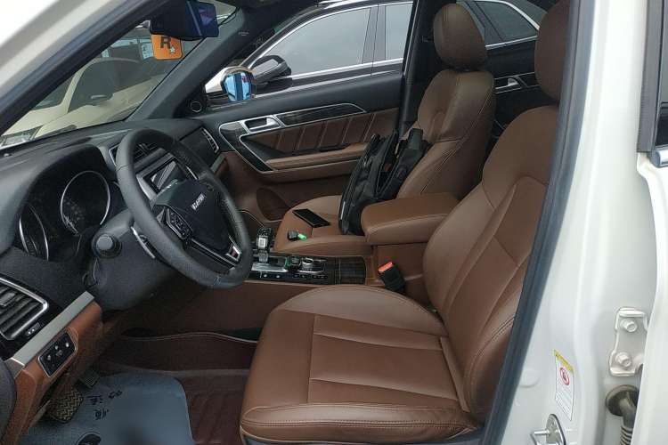 Used Haval H6 Coupe 2017 Red-Label 2.0T Automatic Two-Wheel Drive Elite Model
