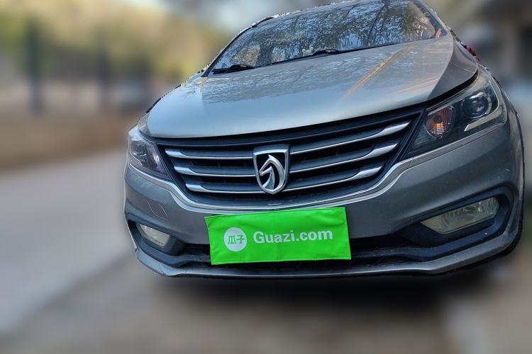 Used Baojun 310W 2017 1.5L Manual Fashion Model China V Front