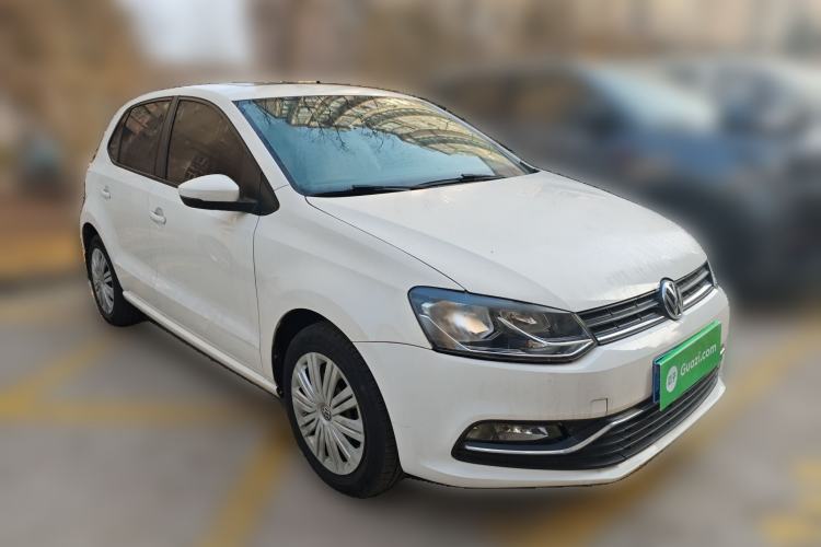 Used Volkswagen Polo 2016 1.6L Automatic Comfort Model Front Right 45 Deg