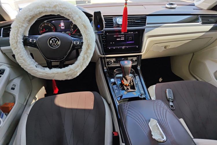 Used Volkswagen Phideon 2021 380TSI Luxury Edition