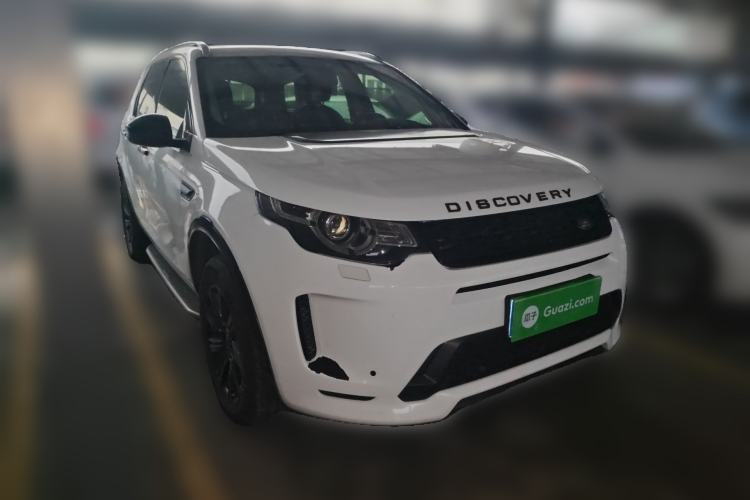 Used Land Rover Discovery Sport 2018 240 PS SE Version Front Right 45 Deg