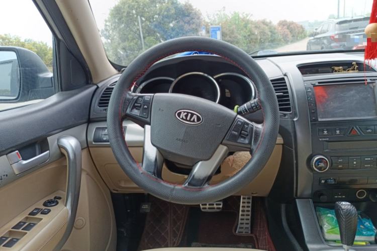Used Kia Sorento 2012 2.2T Diesel Supreme Edition Steering Wheel