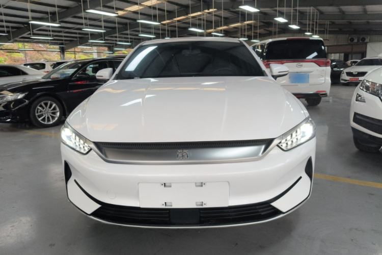 Used BYD Qin PLUS 2021 EV 400KM Luxury Model Front
