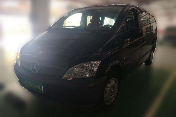 Used Mercedes-Benz Vito 2011 2.5L 7-seater executive version
