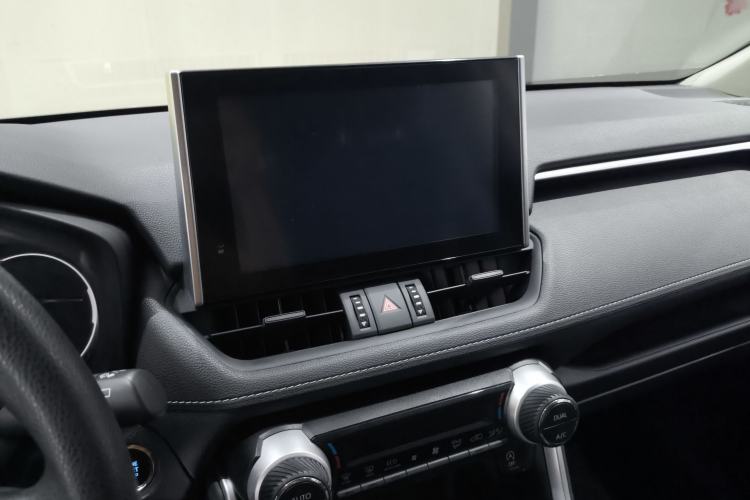 Used Toyota RAV4 2021 2.0L CVT Two-Wheel Drive Fashion Edition Audio And AC Panel