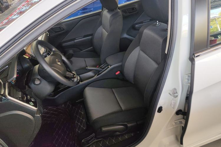 Used Honda Gienia 2017 1.5L CVT Comfort Version
