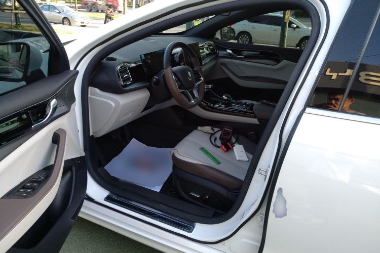 Used BYD Qin PLUS 2023 Champion Edition EV 420KM Superior Model
