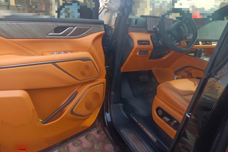 Used Wey Gaoshan 2025 Four-Wheel Drive Alpine 8