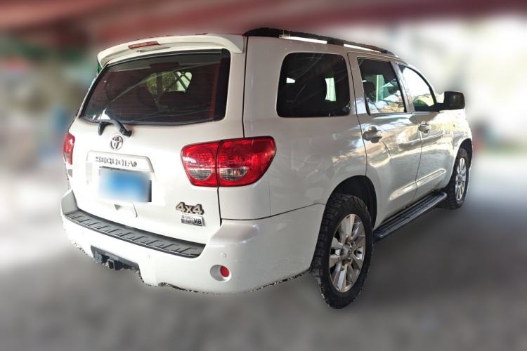 Used Toyota Sequoia 2014 5.7L SR5 8-Seater Middle East Version Rear Right 45 Deg