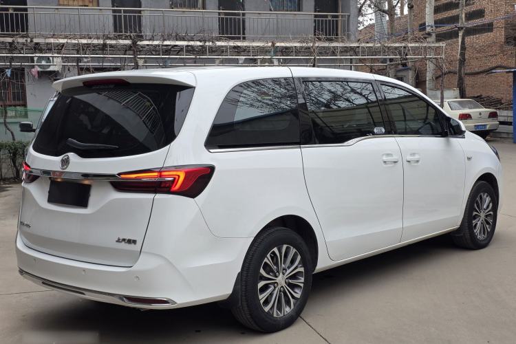 Used Buick GL8 2020 Land Cruiser Executive Class 652T Comfort Model