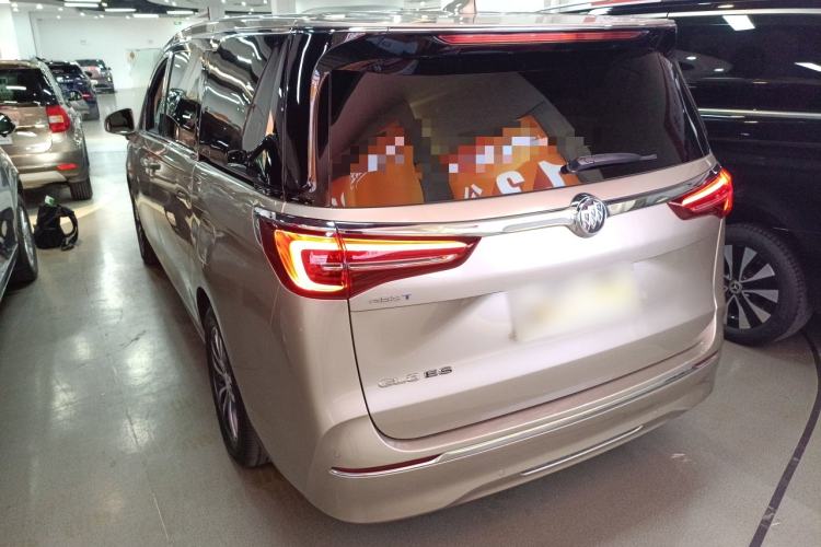 Used Buick GL8 2022 ES Landtrek 653T Luxury Edition