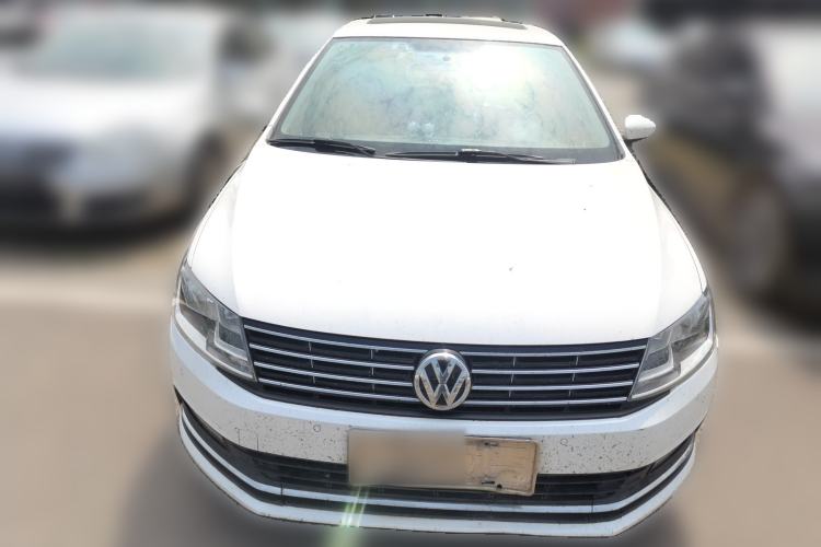 Used Volkswagen Lavida 2015 1.6L Automatic Comfort Edition Front