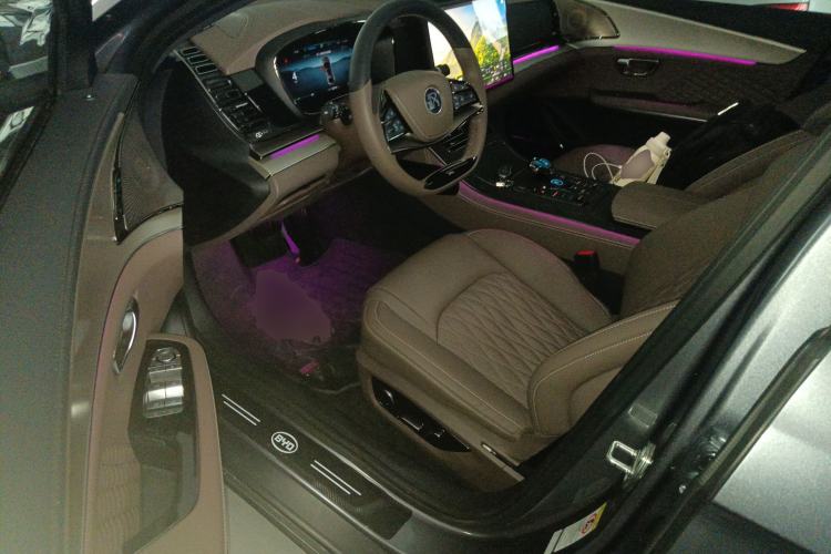 Used BYD Han 2024 DM-i Glory Edition 121KM Prestige Model
