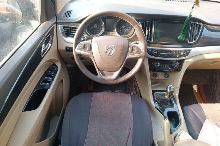 Used Baojun 730 2016 1.8L Manual Luxury Edition 7 Seats