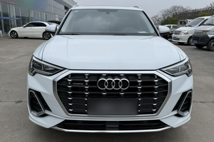 Used Audi Q3 2019 35 TFSI Fashion Dynamic Model