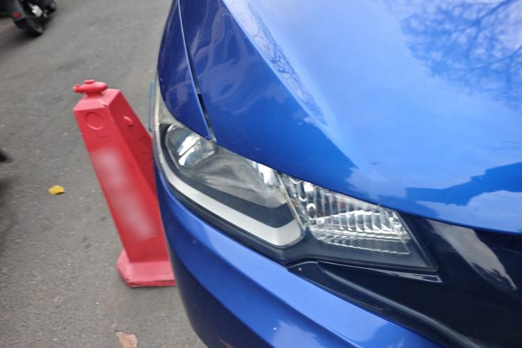 Used Honda Fit 2016 1.5L LX CVT Comfort Model Right Front Headlight