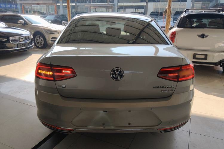 Used Volkswagen Magotan 2019 330TSI DSG Leading Edition China V Standard