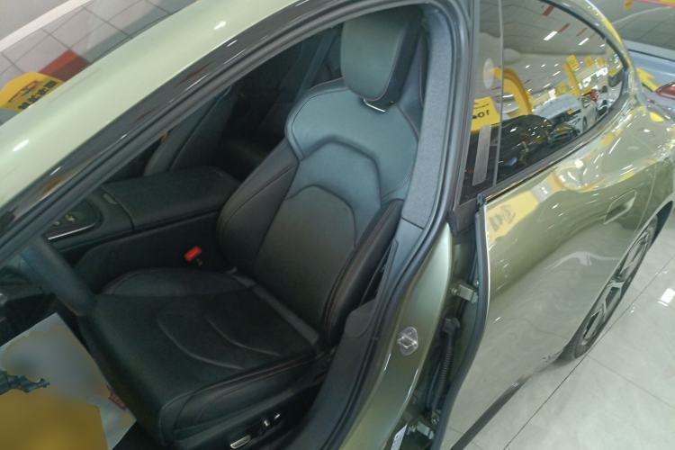 Used Xiaomi Auto SU7 2024 Rear-Drive Ultra-Long Range Advanced Pro-Level Intelligent Driving Version Left Front Seat