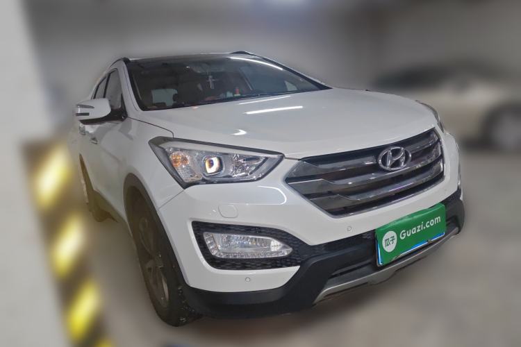 Used Hyundai Santa Fe 2013 Revised Version 2.0T Automatic All-Wheel Drive Top-Tier Trim