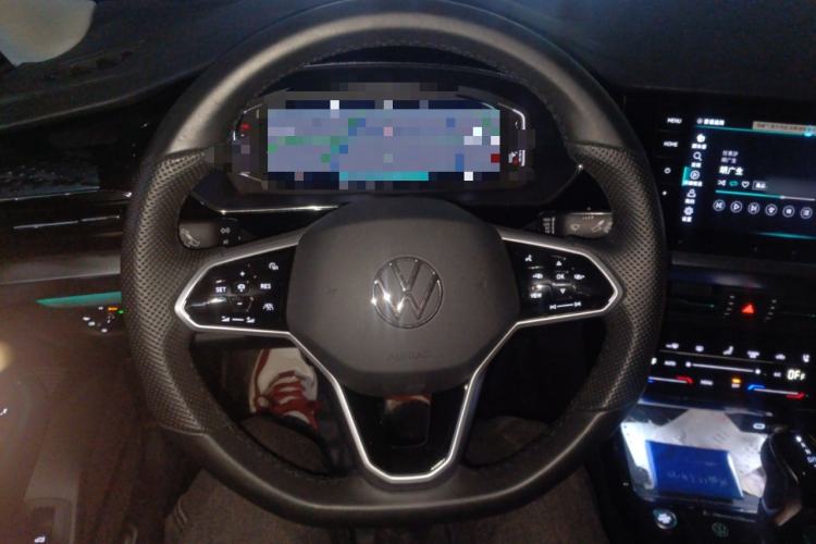 Used Volkswagen Passat 2023 Facelift 330TSI Luxury Edition
