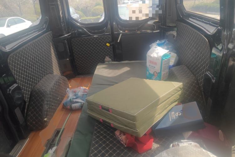 Used Ford Transit 2019 2.0T Diesel Multi-Purpose Commercial Vehicle Short Wheelbase Low Roof 6-Seater China VI Standard