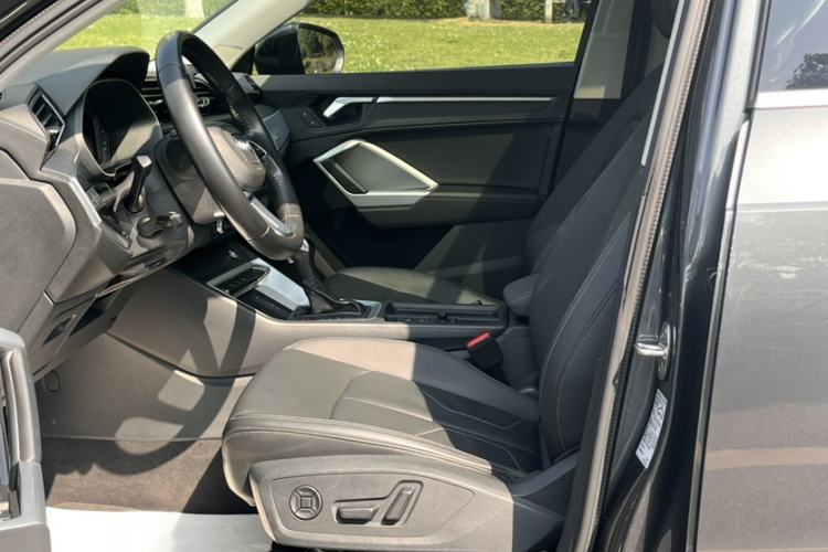 Used Audi Q3 2020 35 TFSI Ambition Style Edition Interior 1