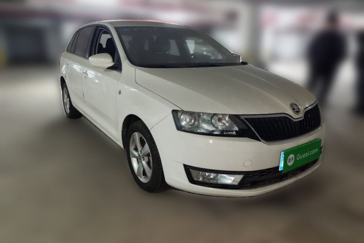 Used Skoda Rapid Spaceback 2016 Revised 1.6L Manual Chuanxing Edition
