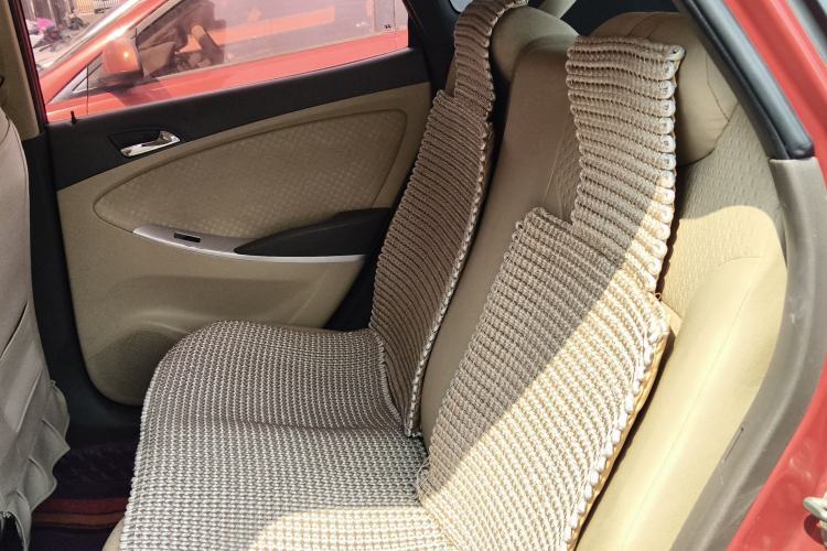 Used Hyundai Verna (older generation) 2011 Hatchback 1.4L Automatic Luxury GLS Model Left Rear Seat