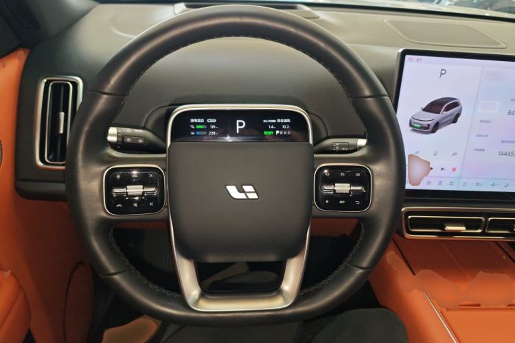 Used Li Auto L8 2023 Air model
