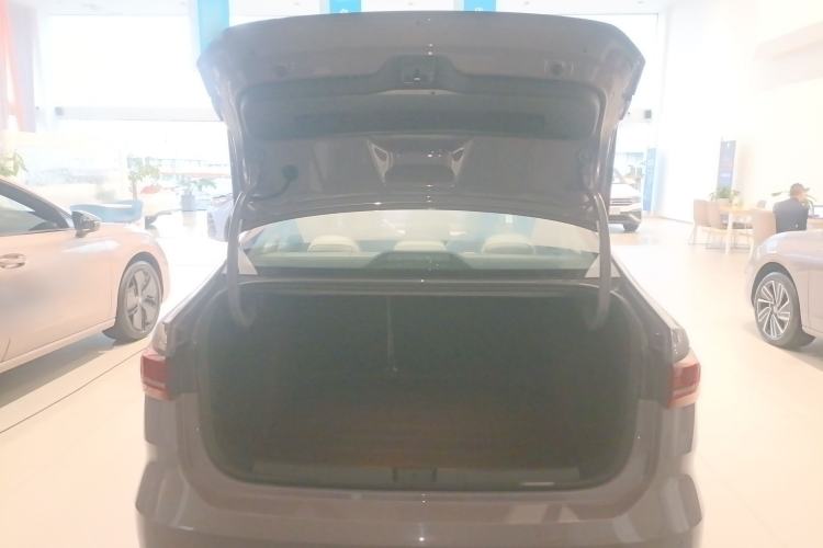 Used Volkswagen Lavida 2026 Pro 300TSI Zhi Yi Edition
