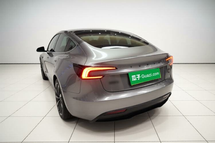 Used Tesla Model 3 2023 Rear-Wheel-Drive Version
