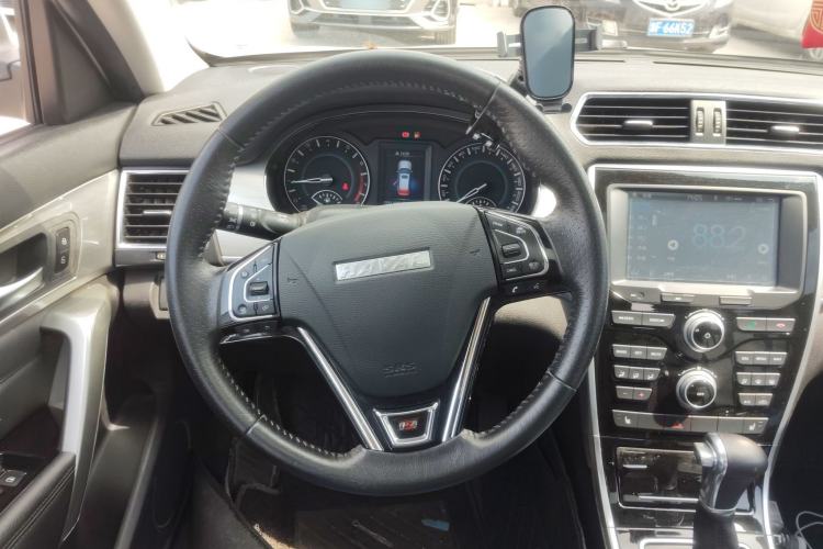 Used Haval H2 2017 Red-Label 1.5T Automatic Two-Wheel Drive Elite Model
