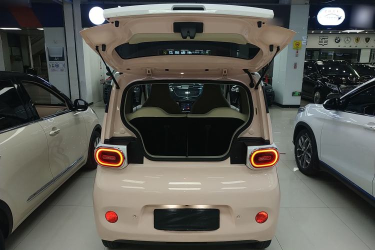 Used Wuling Hongguang MINIEV 2024 3rd Generation 215km Advanced Version Trunk
