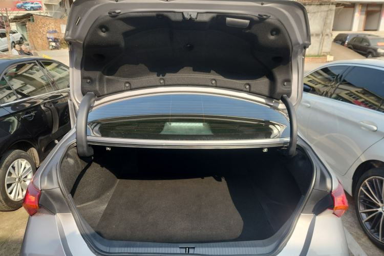 Used Toyota Avalon 2022 Dual-Engine 2.5L Luxury Edition