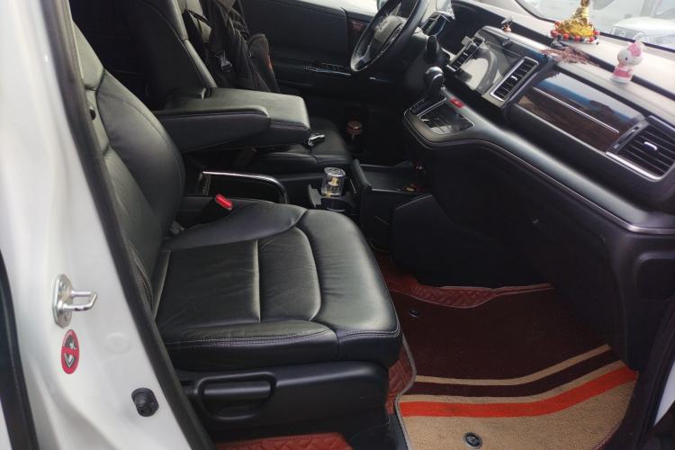 Used Honda Elysion 2016 2.4L Luxury Edition
