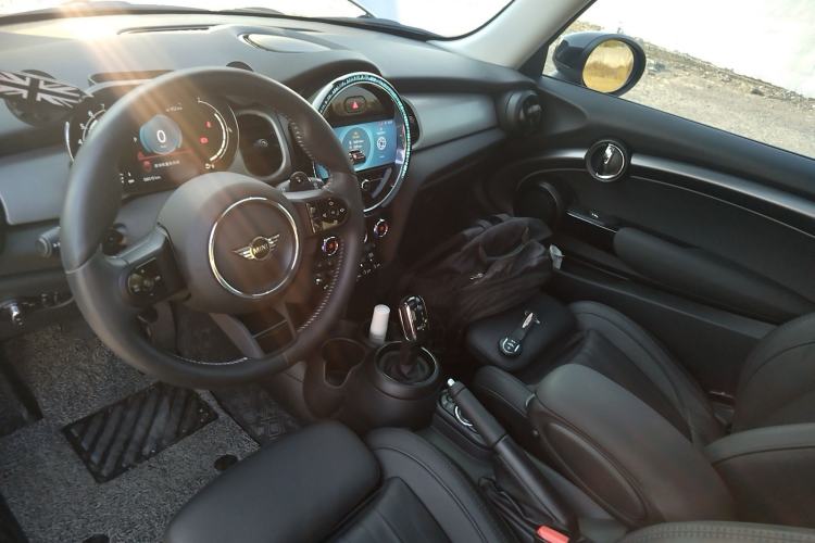 Used MINI MINI 2022 Updated 2.0T COOPER S Artist