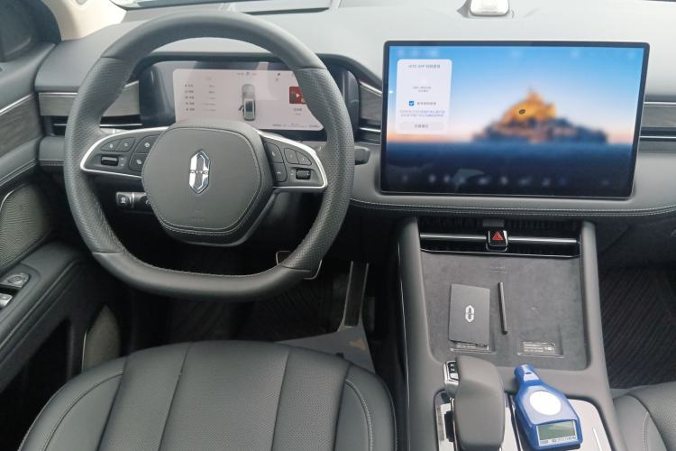 Used Hima AITO M7 2024 1.5T Rear-Drive Plus Version 6 Seats Steering Wheel