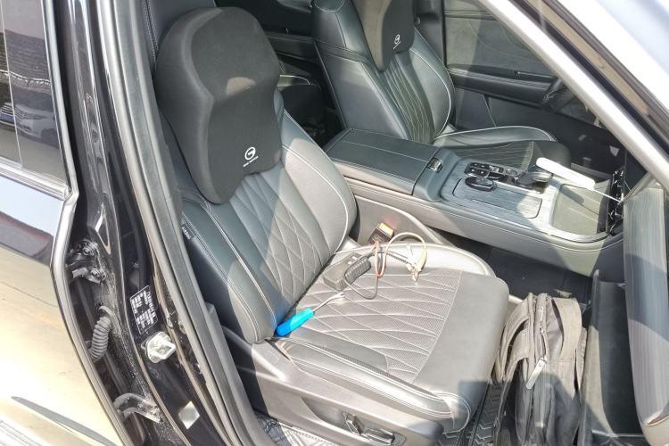 Used GAC Trumpchi GS8 2022 Dual-Engine Series 2.0TM Two-Wheel Drive Prestige Edition (7 Seats)
