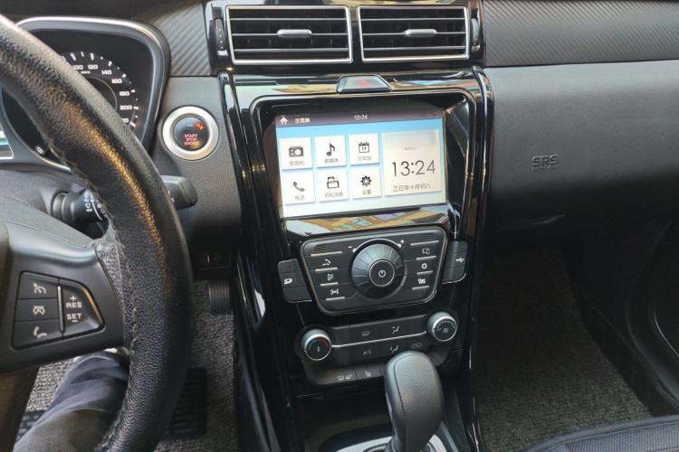 Used JMC Yusheng S330 2016 1.5L GTDi Automatic Two-Wheel Drive Prestige Edition
