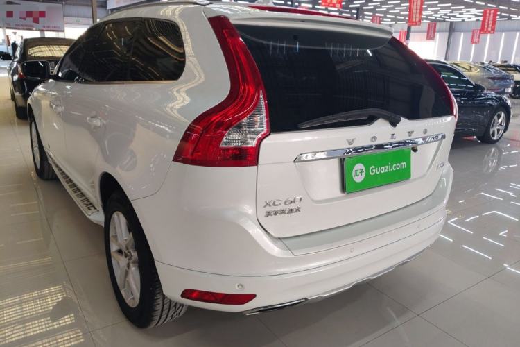 Used Volvo XC60 2017 T5 Smart Upgrade Edition
