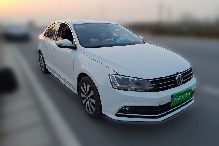 Used Volkswagen Sagitar 2017 230TSI Automatic Comfort Version