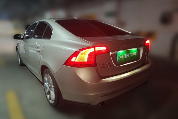 Used Volvo S60 2017 S60L T4 Smart Range Edition
