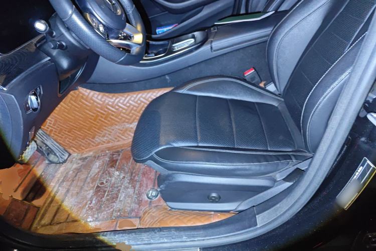 Used Mercedes-Benz E-Class 2019 E 300 L Sporty and Stylish Model